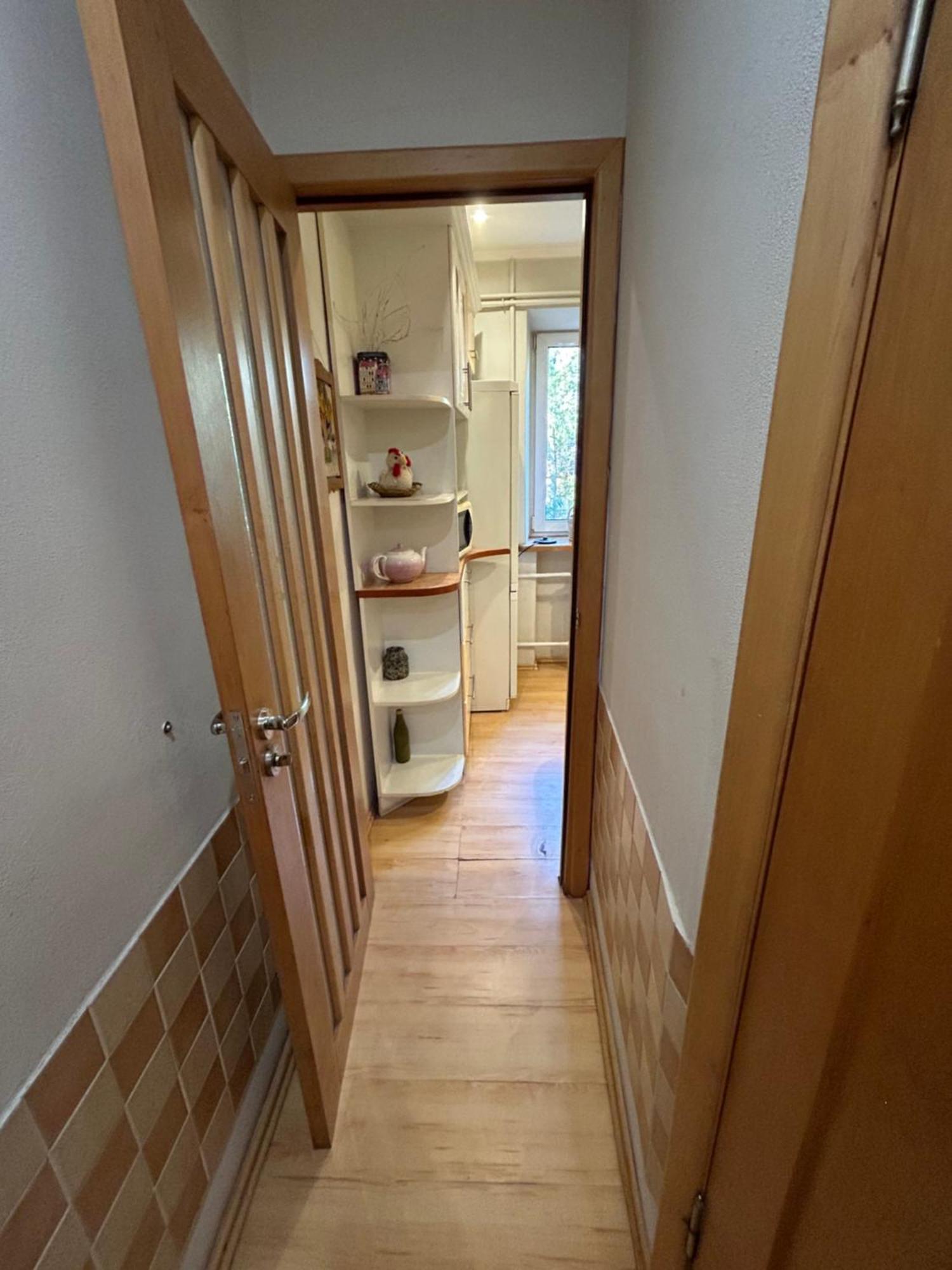 Three Bedroom Stepana Bandery Street Rivne Eksteriør billede