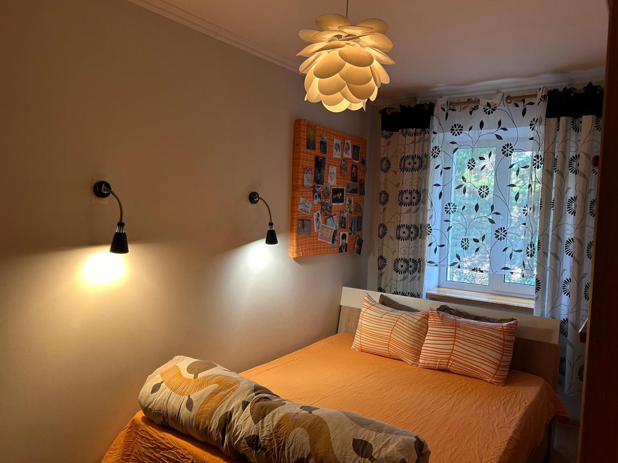 Three Bedroom Stepana Bandery Street Rivne Eksteriør billede